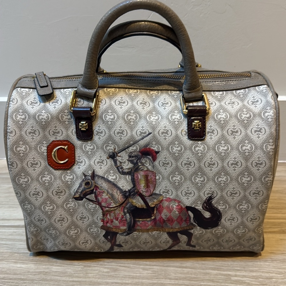 Korean LaPalette cupcake bag, satchel with a knight and horse RARE find